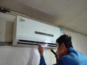 乌什格力空调电话是多少